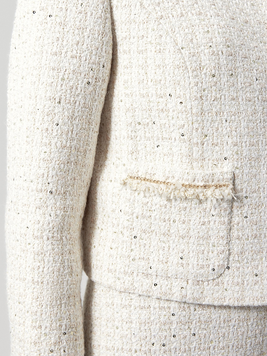 Укороченный жакет из твида с пайетками