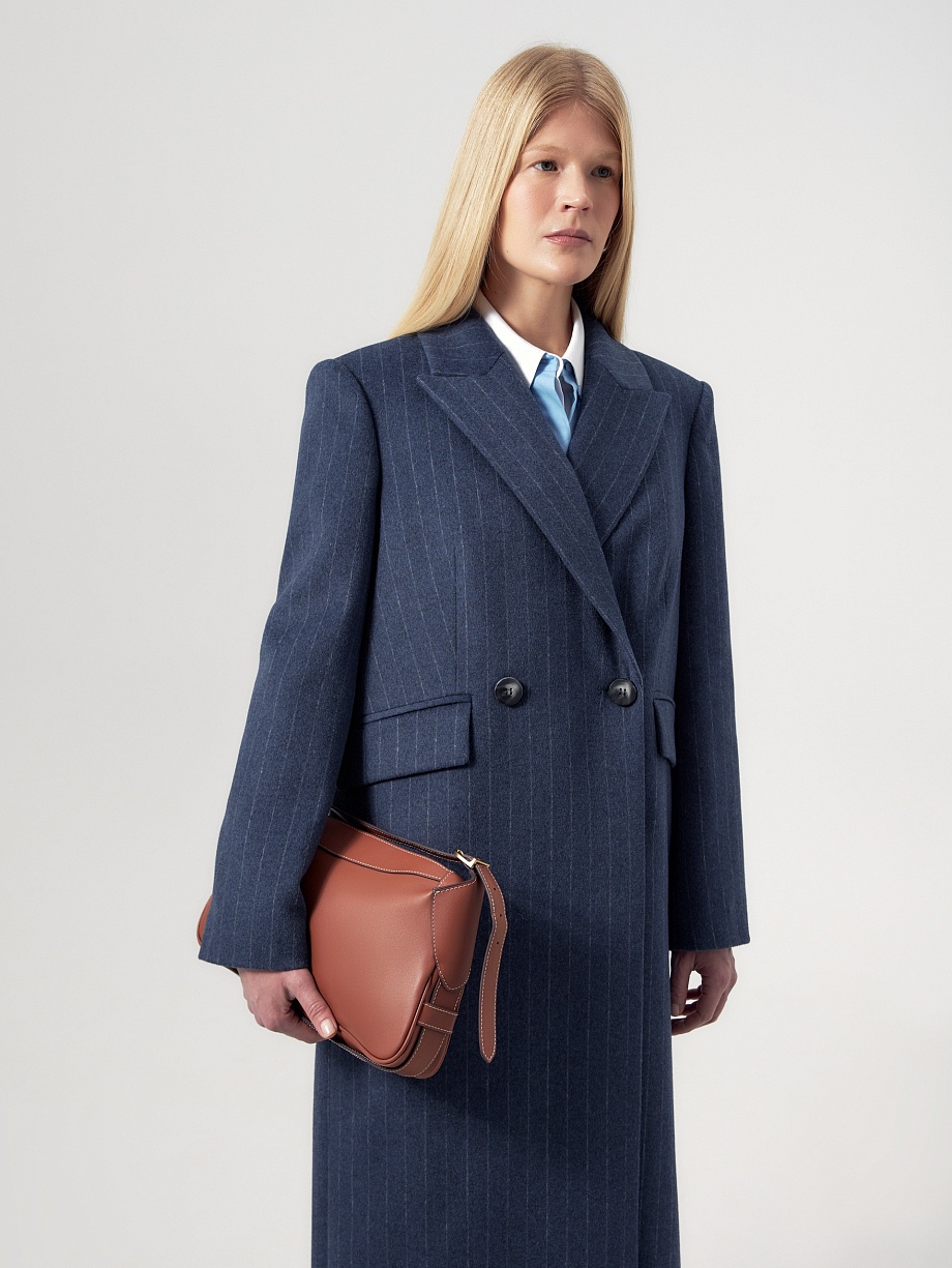 Демисезонное пальто из шерсти с мембраной