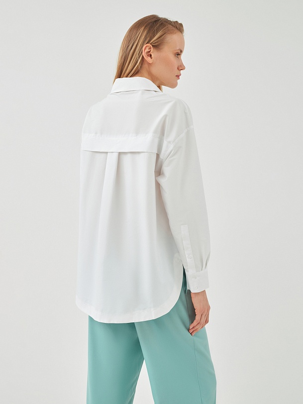 Женская белая рубашка с длинным рукавом