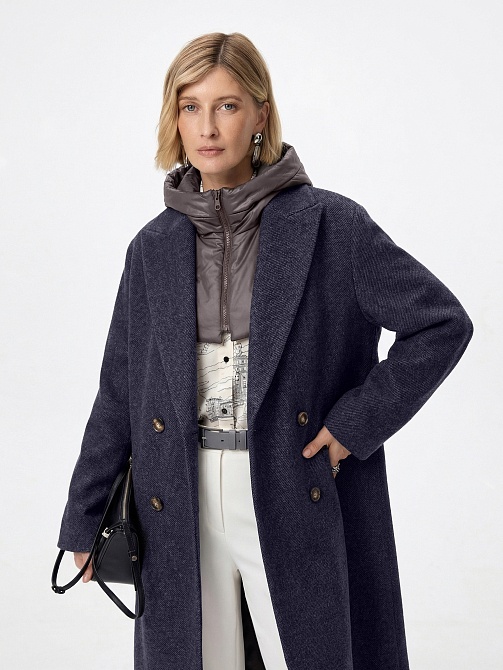 Шерстяное пальто с мембраной и утеплённой спинкой
