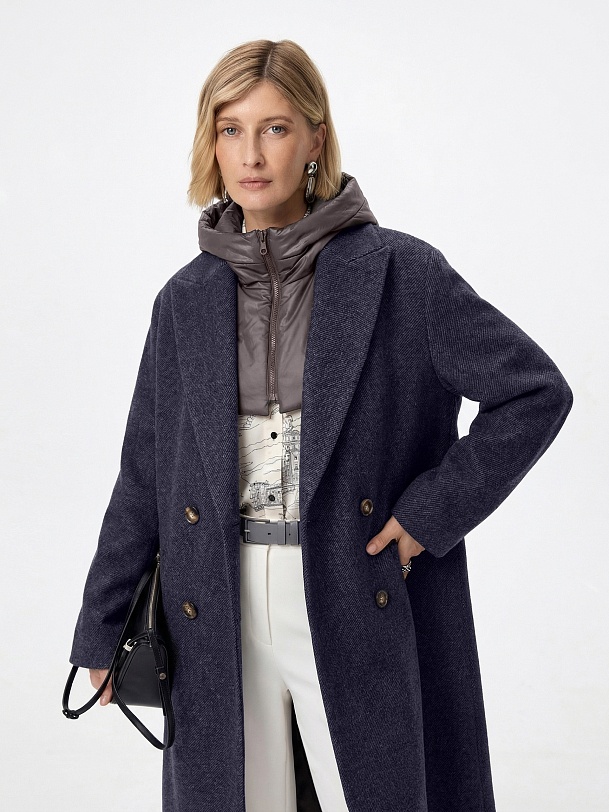 Шерстяное пальто с мембраной и утеплённой спинкой