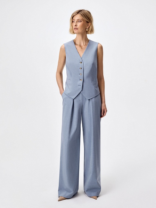 Жилет из костюмной ткани