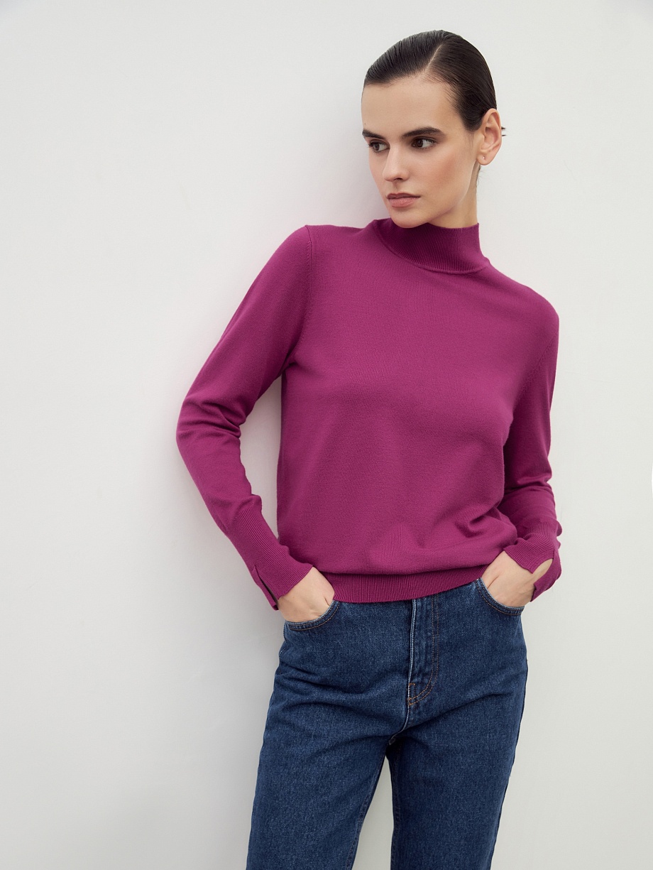 Водолазка с разрезами на рукавах