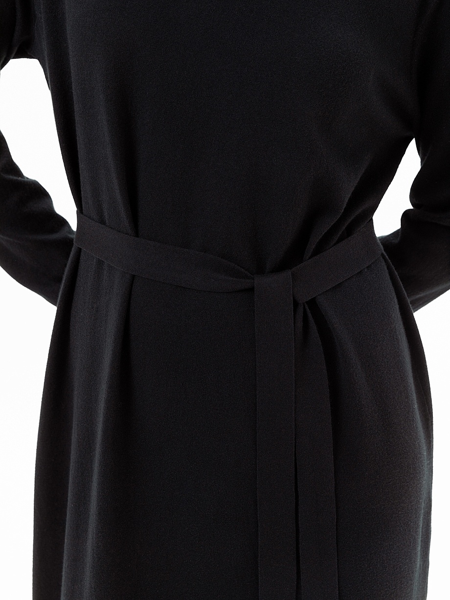 Базовое вязаное платье из вискозы