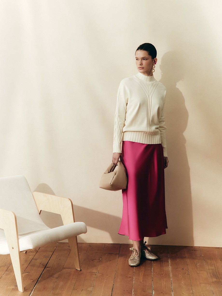 Яркая струящаяся юбка миди на эластичном поясе