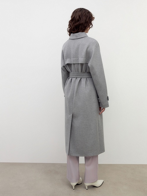 Шерстяное демисезонное пальто с мембраной