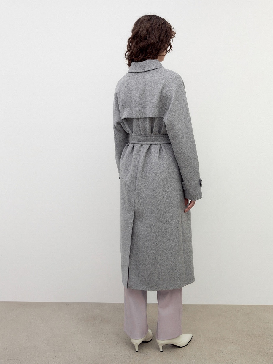 Шерстяное демисезонное пальто с мембраной