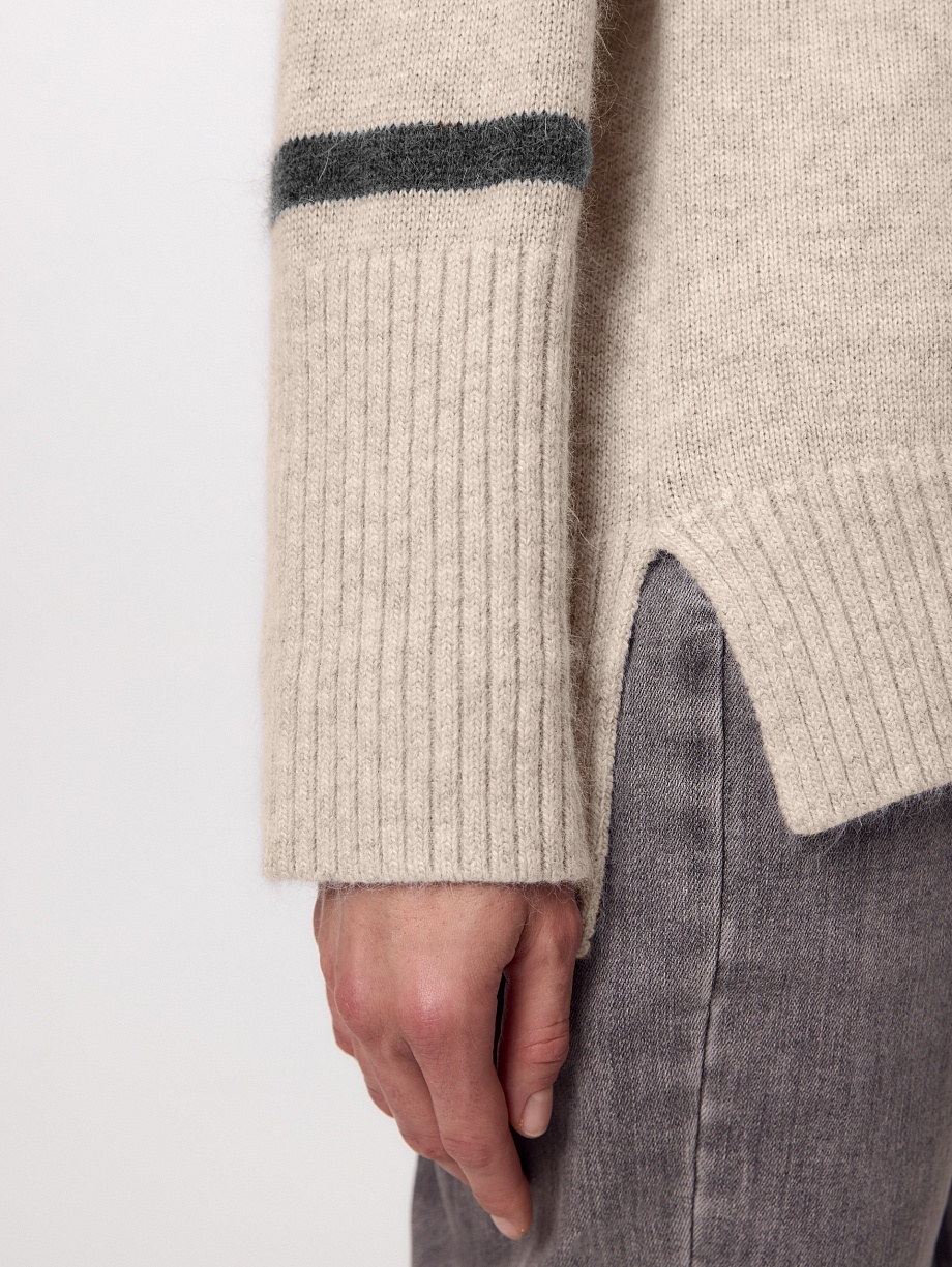 Свитер из шерсти с ангорой