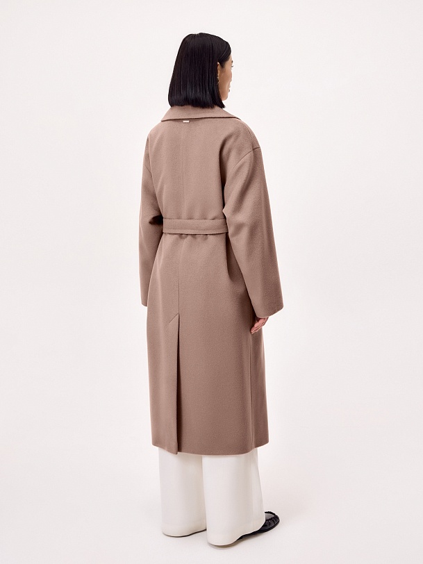 Пальто из премиальной шерсти с мембраной и съёмным капюшоном