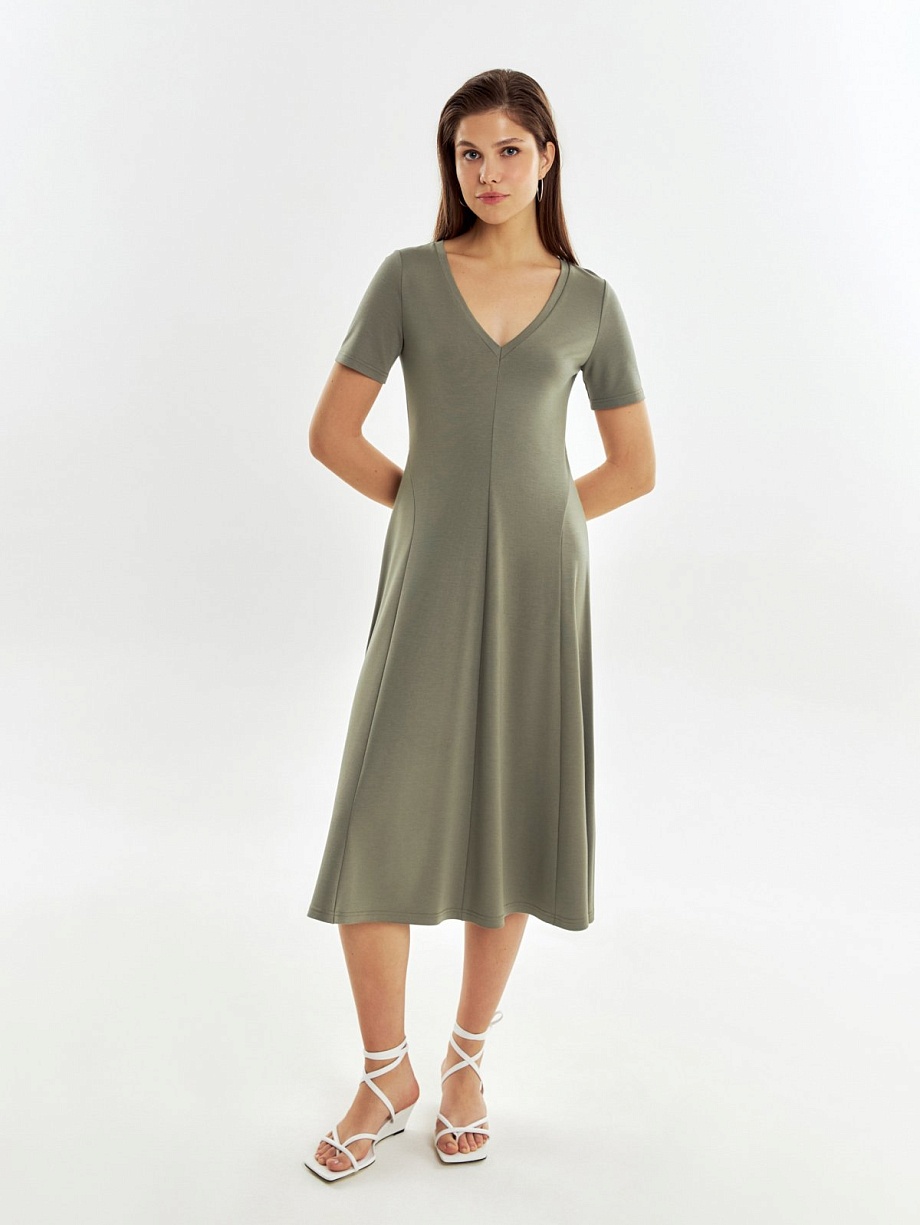 Трикотажное платье с коротким рукавом