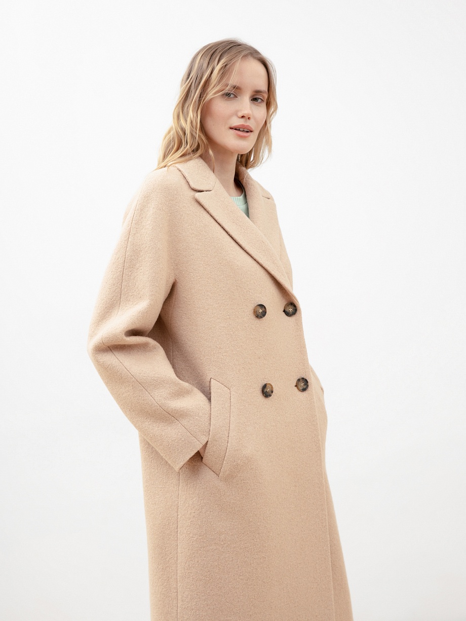 Шерстяное пальто приталенное с мембраной