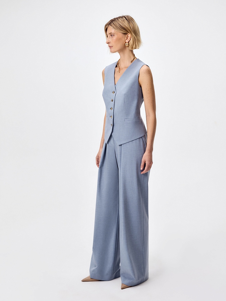 Жилет из костюмной ткани