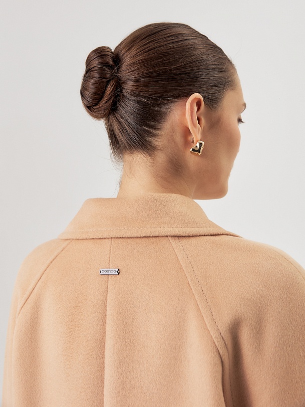 Шерстяное демисезонное полупальто с мембраной