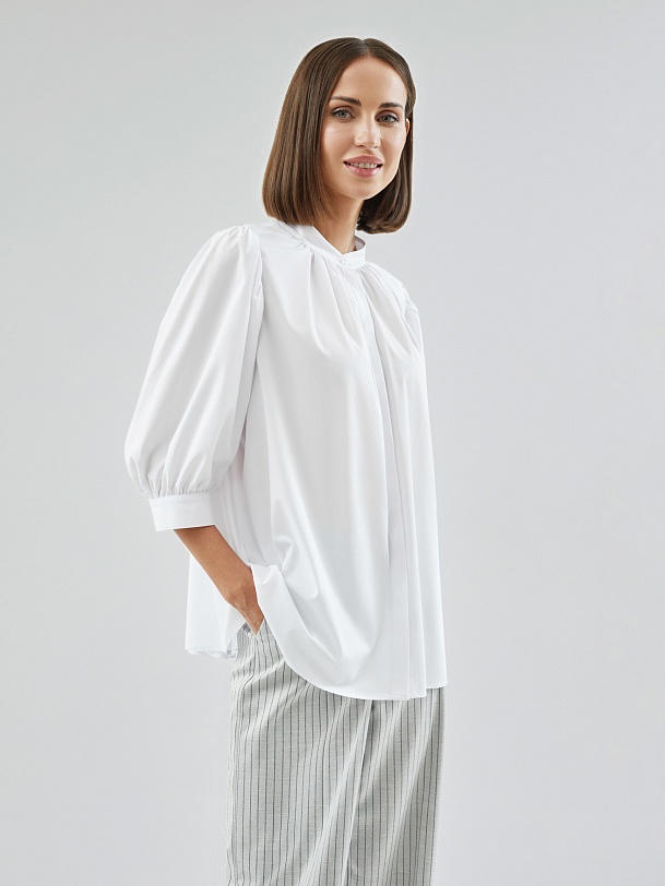Хлопковая блуза с объёмными рукавами