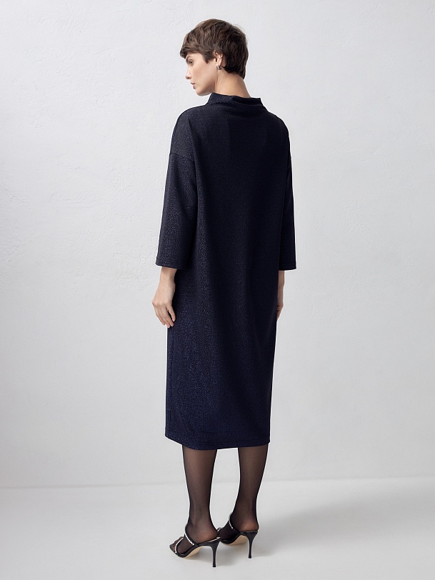 Свободное платье из трикотажа с люрексом