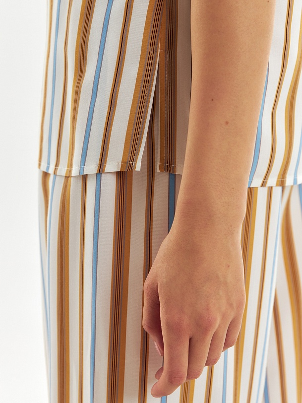 Свободная летняя рубашка из вискозы