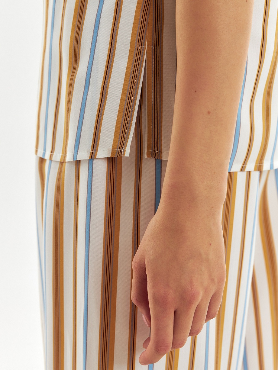 Свободная летняя рубашка из вискозы