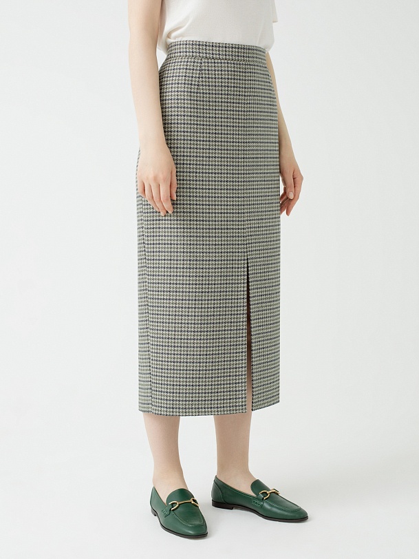 Юбка прямого удлинённого силуэта