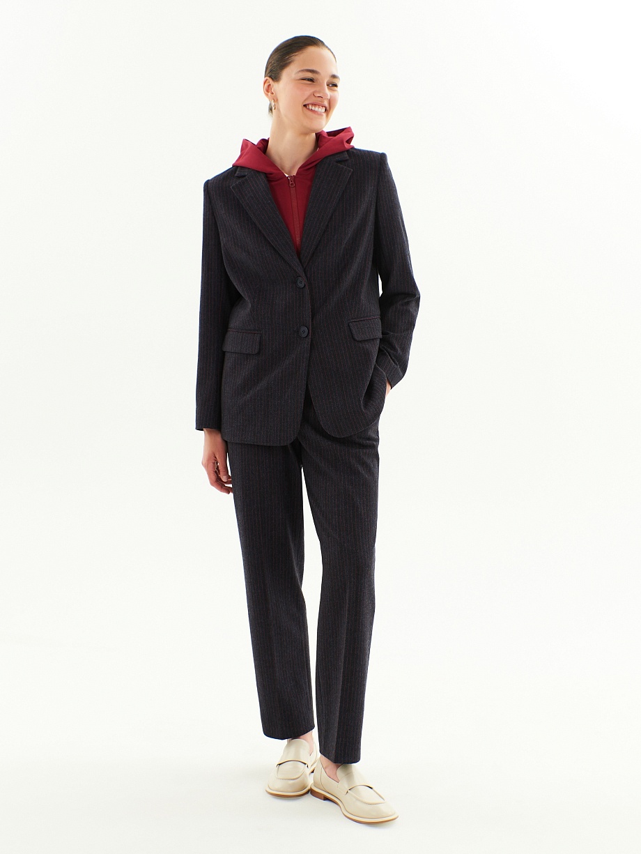 Прямой трикотажный жакет со съёмным капюшоном-манишкой