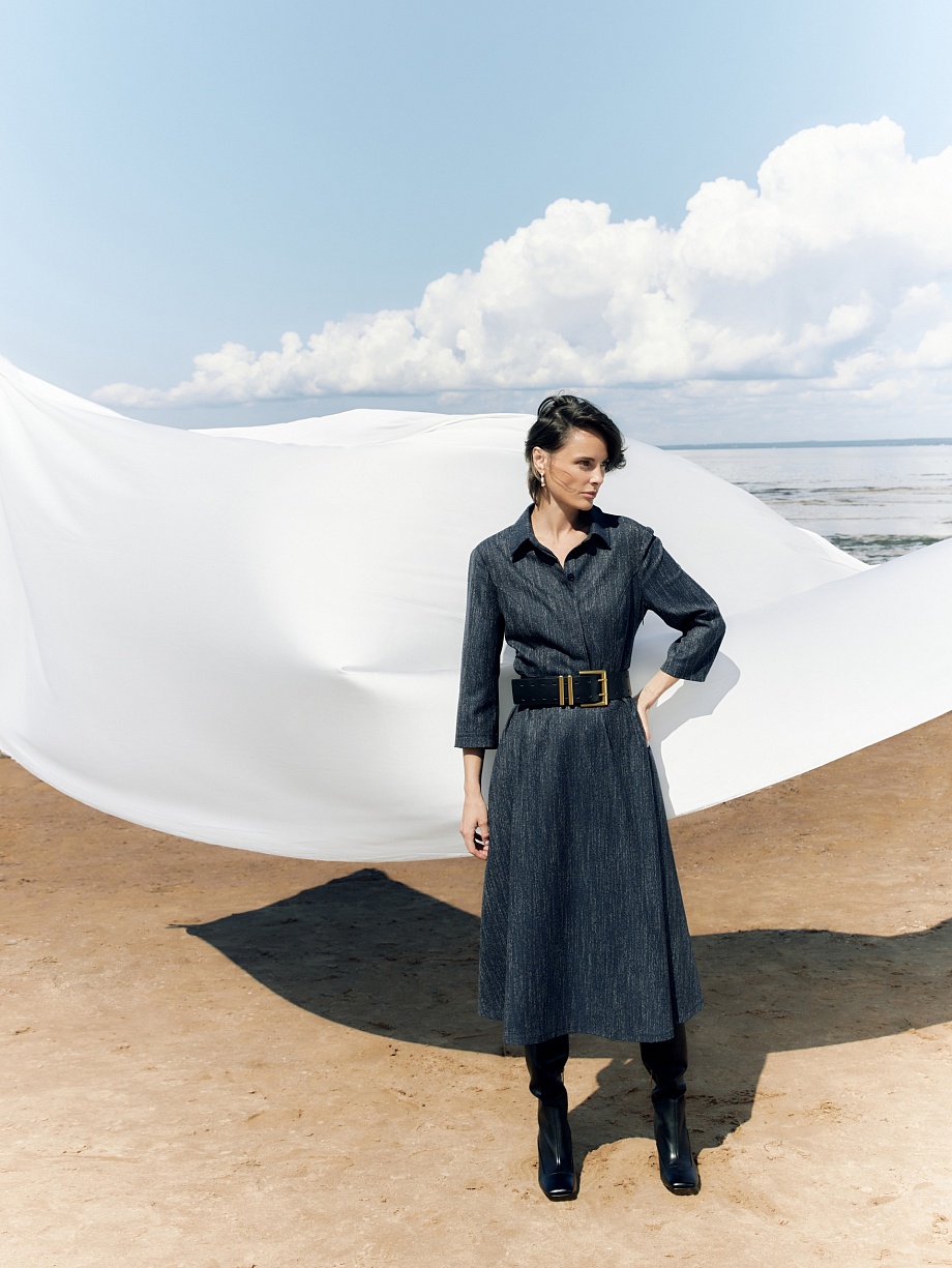 Платье из костюмной ткани с имитацией джинсы