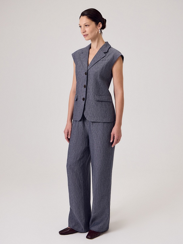 Приталенный жилет из премиального 100% льна