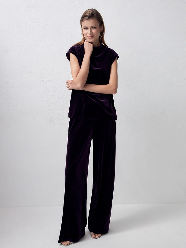 Бархатный джемпер без рукавов