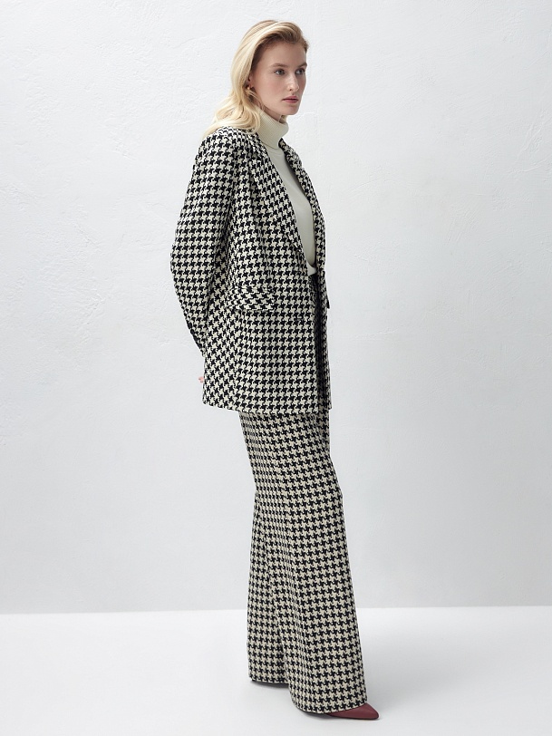 Прямые брюки из костюмной ткани