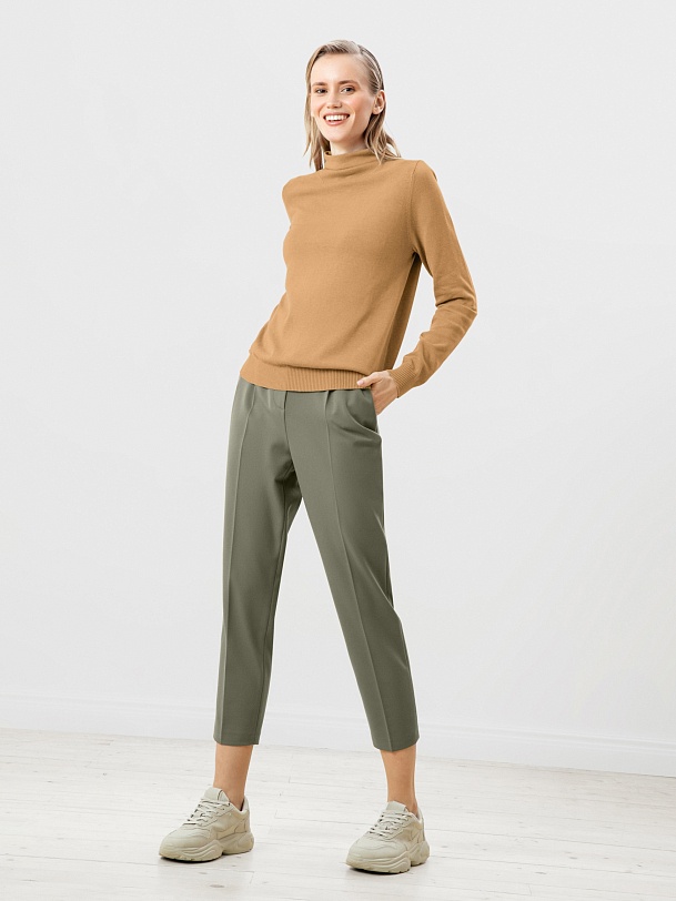 Свитер тонкий женский цвета кэмел