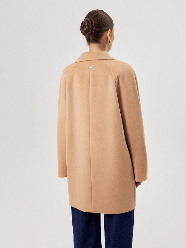 Шерстяное демисезонное полупальто с мембраной