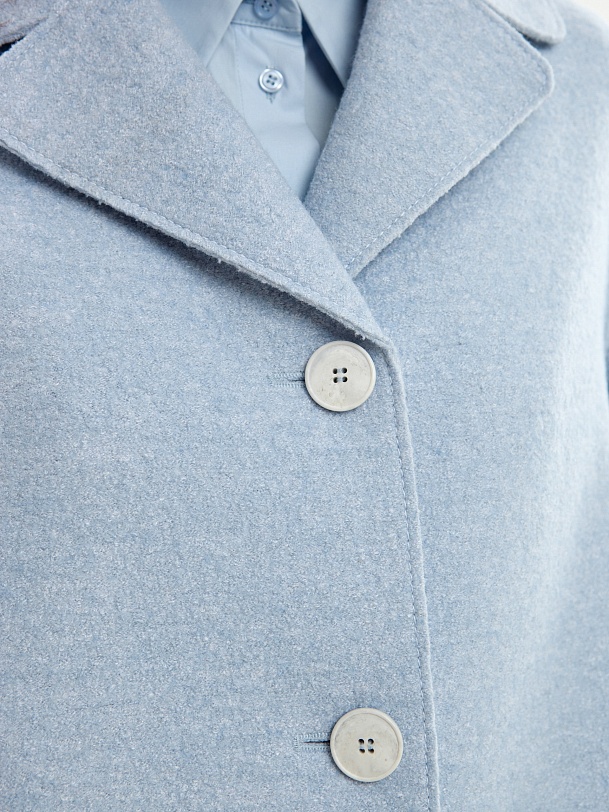 Демисезонное полупальто из шерсти