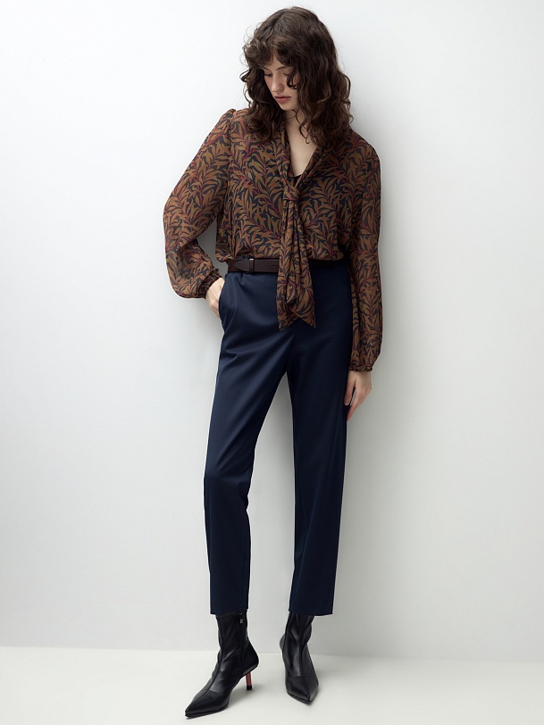 Зауженные брюки из костюмной ткани