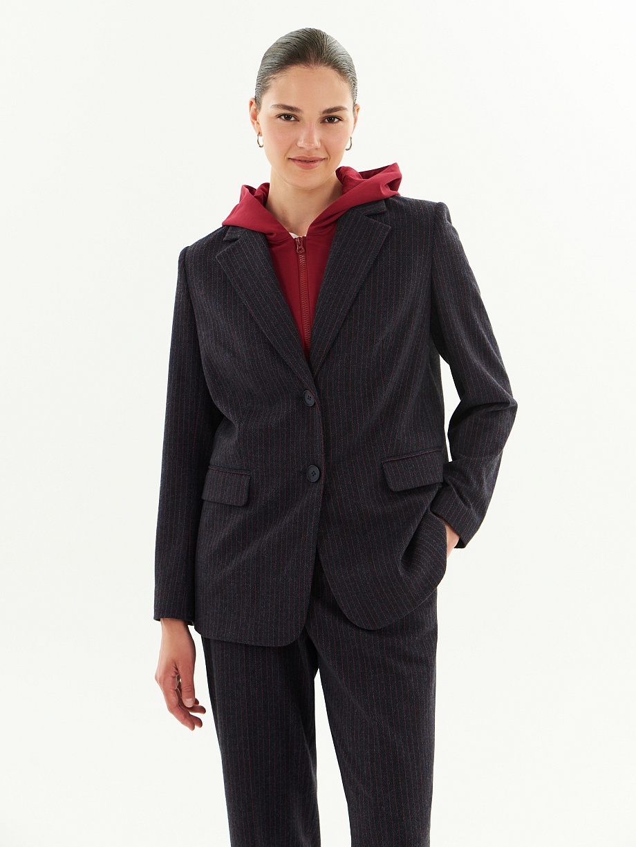 Прямой трикотажный жакет со съёмным капюшоном-манишкой