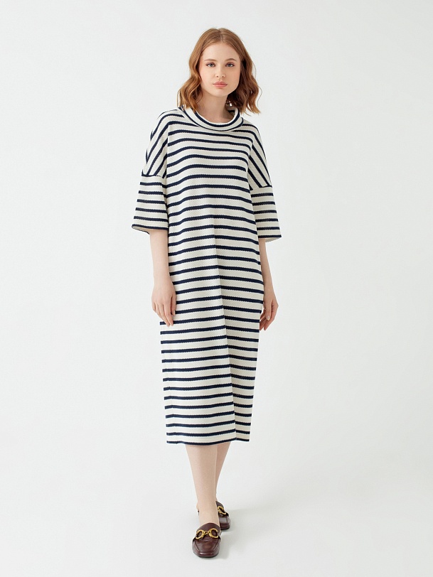 Платье прямое свободное трикотажное