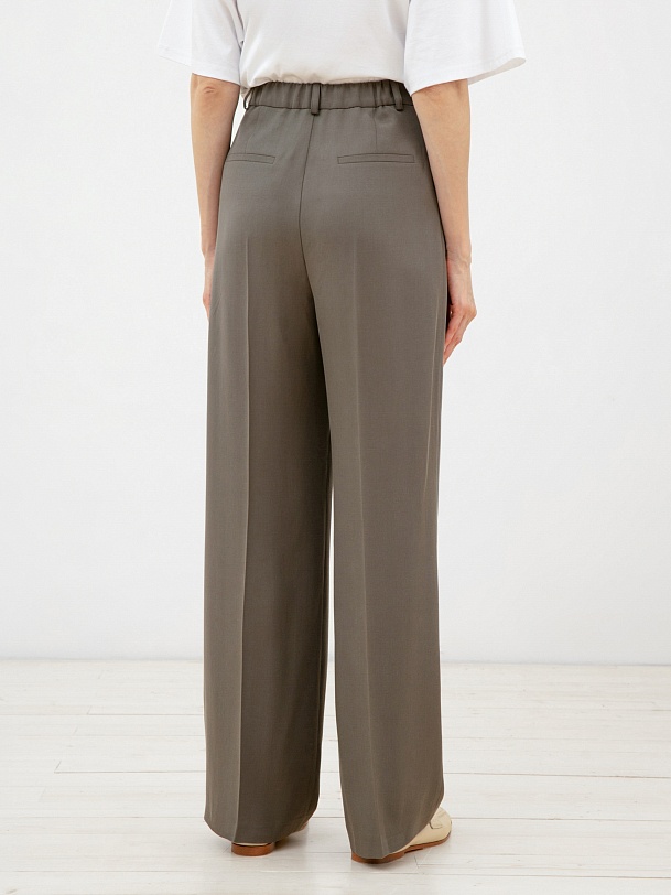 Брюки женские прямые цвета хаки