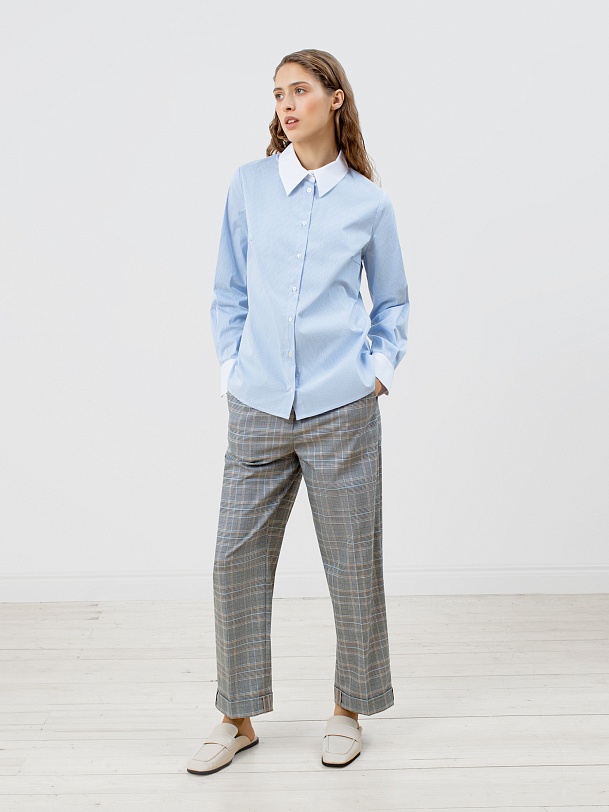 Блузка с отложным воротником