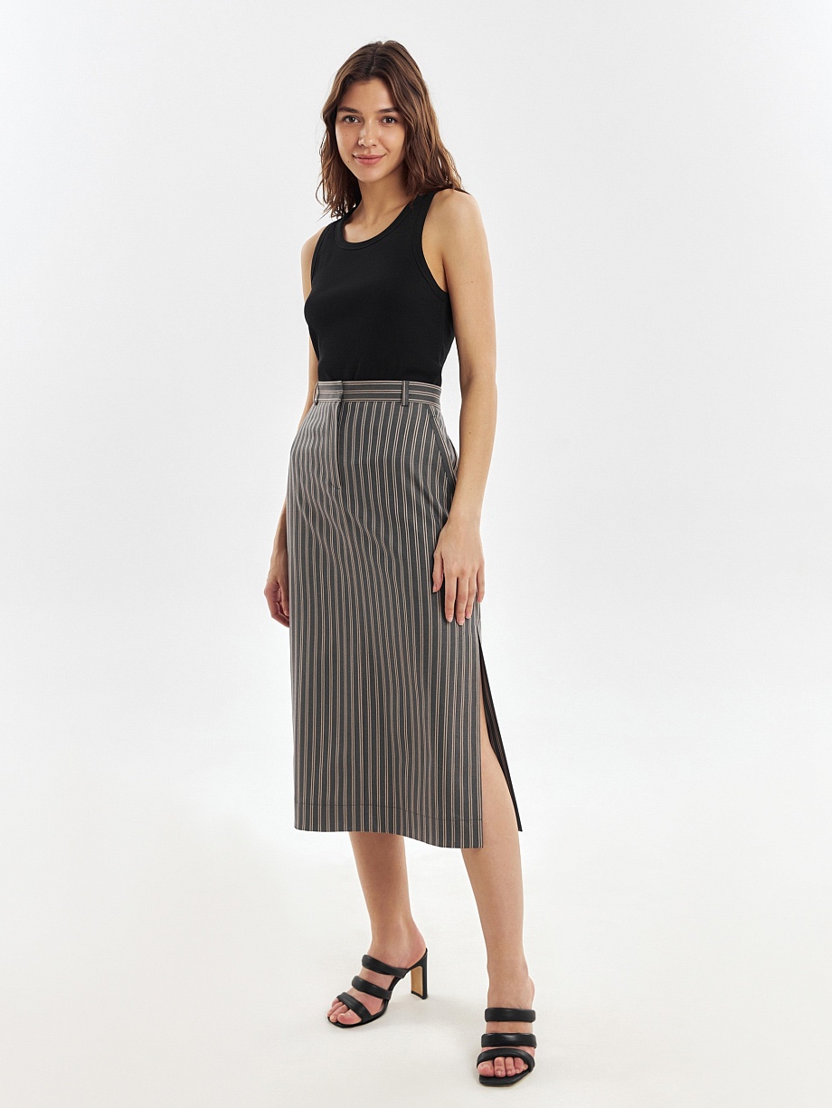 Юбка миди с высоким боковым разрезом