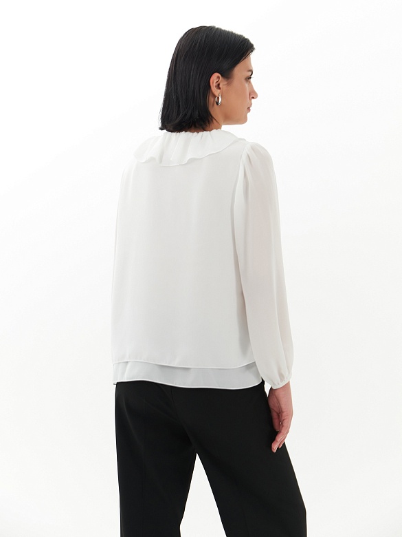 Блуза свободного силуэта с V-образным вырезом и рюшей POMPA арт.1149380me0601