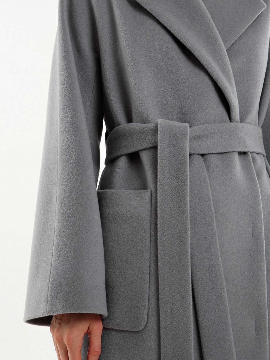 Пальто-халат из ворсовой ткани