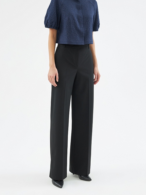 Элегантные брюки прямого силуэта