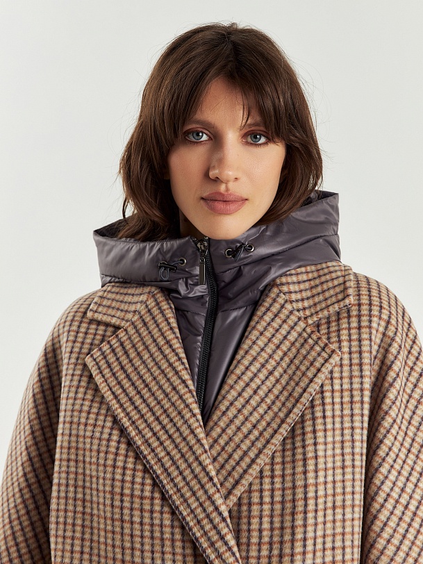 Шерстяное пальто с мембраной и съёмным капюшоном
