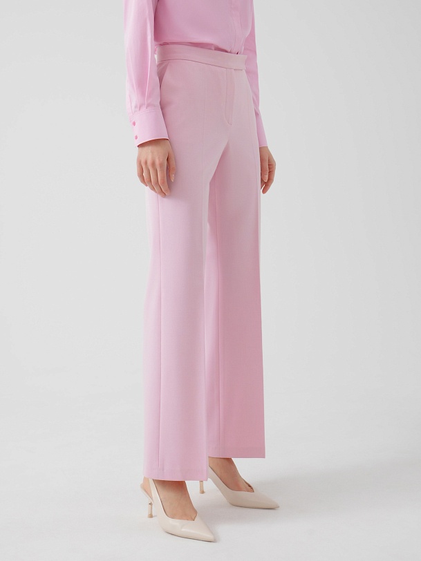 Прямые широкие брюки