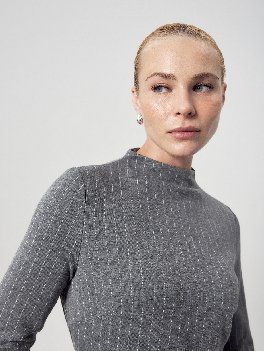 Трикотажное платье миди