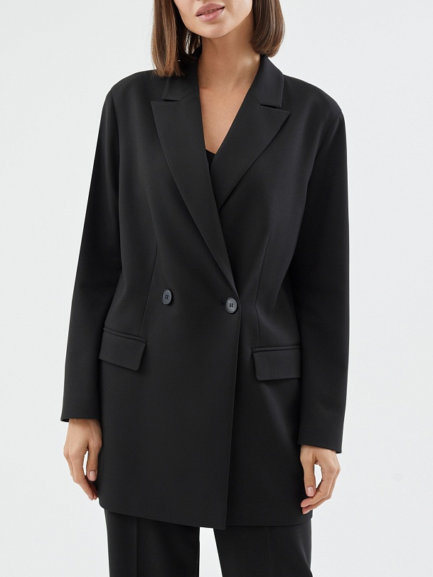 Удлиненный двубортный жакет из костюмной ткани