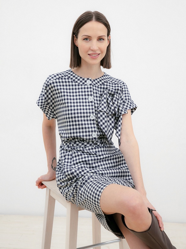 Платье миди в клетку виши с коротким рукавом