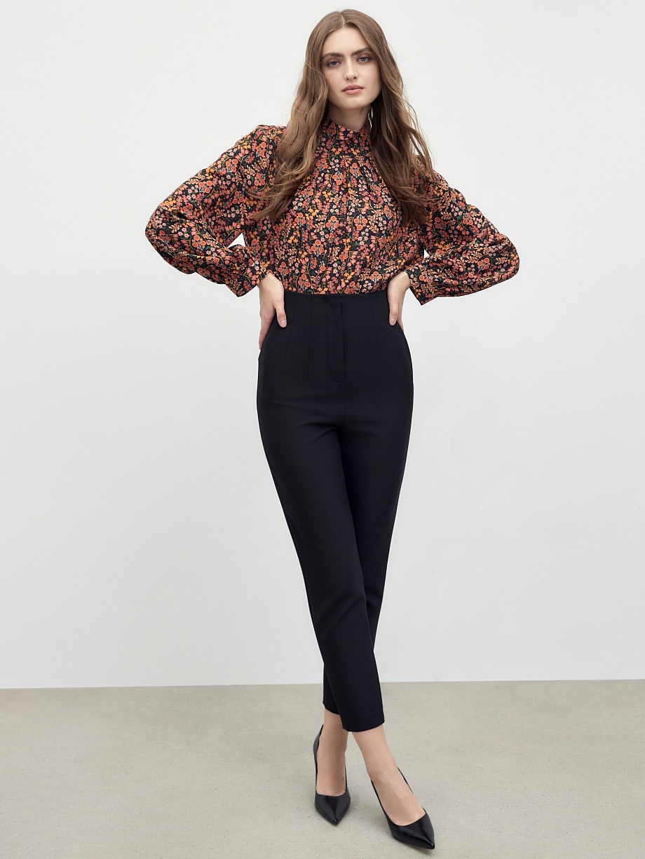 Зауженные брюки из костюмной ткани