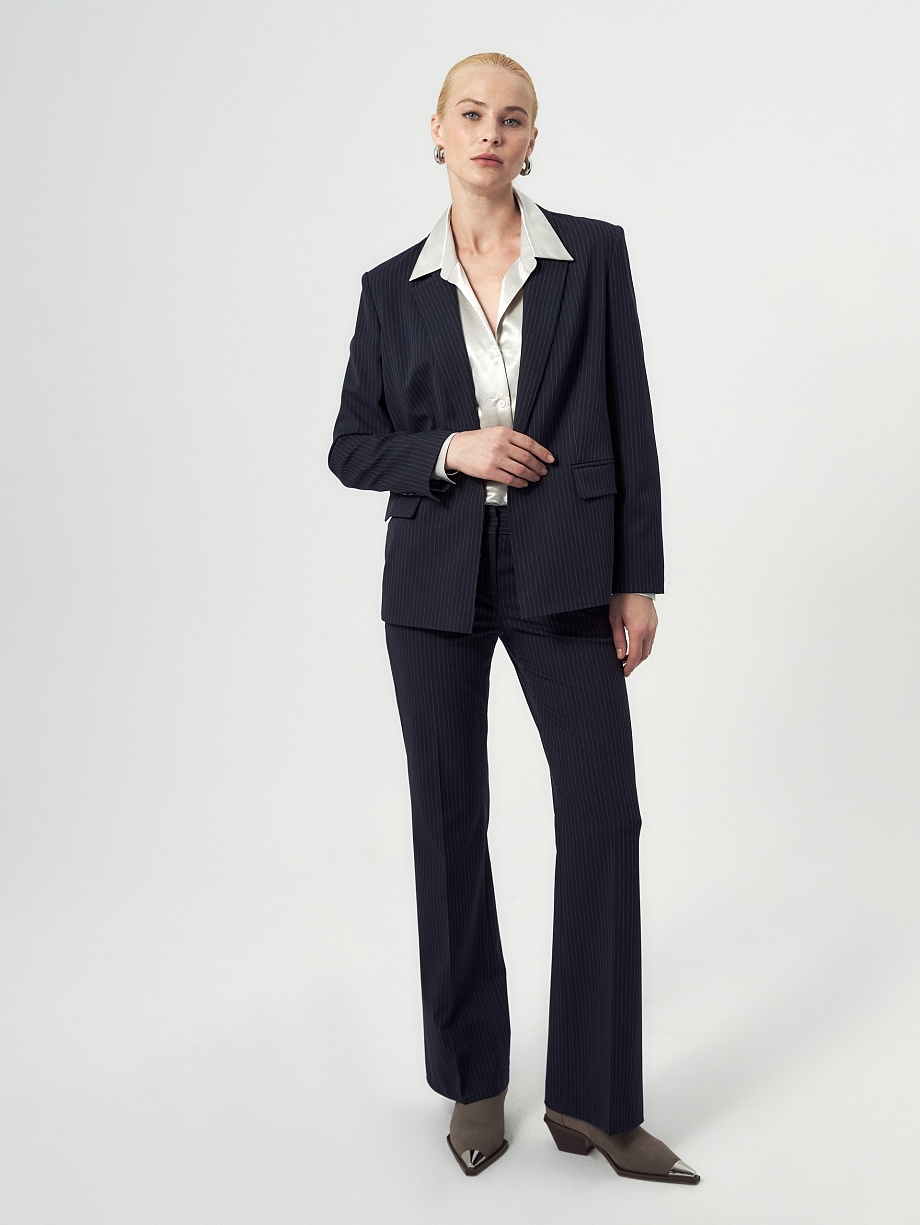 Жакет из костюмной ткани с открытыми срезами