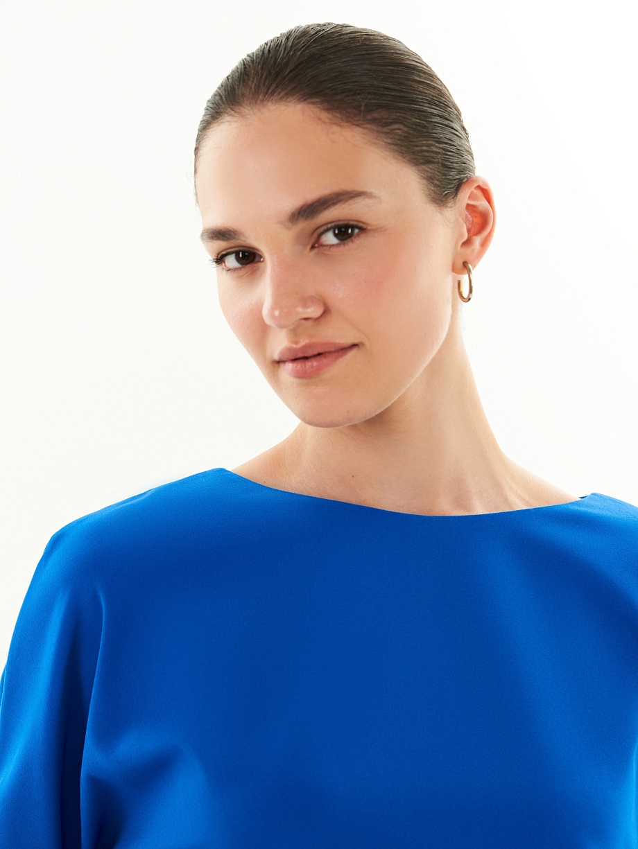 Блуза прямого силуэта с рукавом кимоно