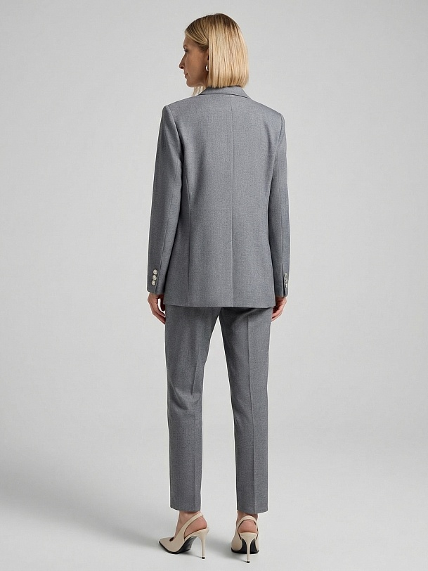 Классический жакет из костюмной ткани