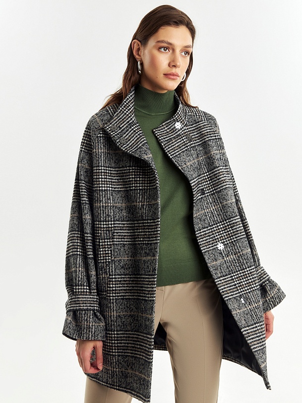 Полупальто из шерсти с мембраной и утеплённой спинкой