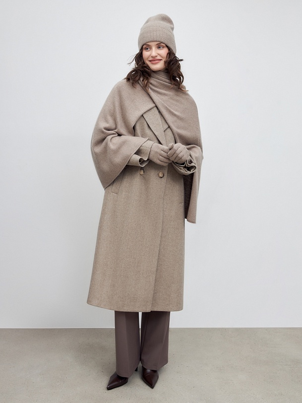 Вязаная шапка-бини с ангорой